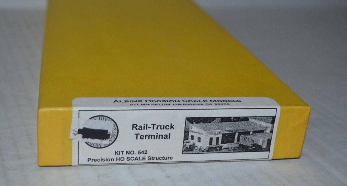 Alpine Division Scale Models 542 Rail-Truck Terminal Kit