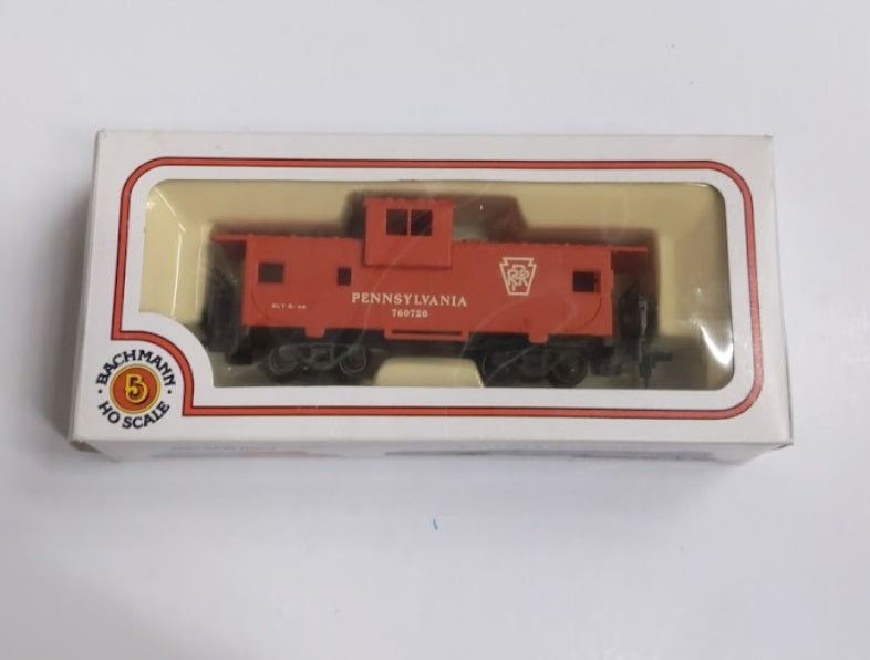 Bachmann N Scale Pennsylvania Railroad Red Caboose #760720