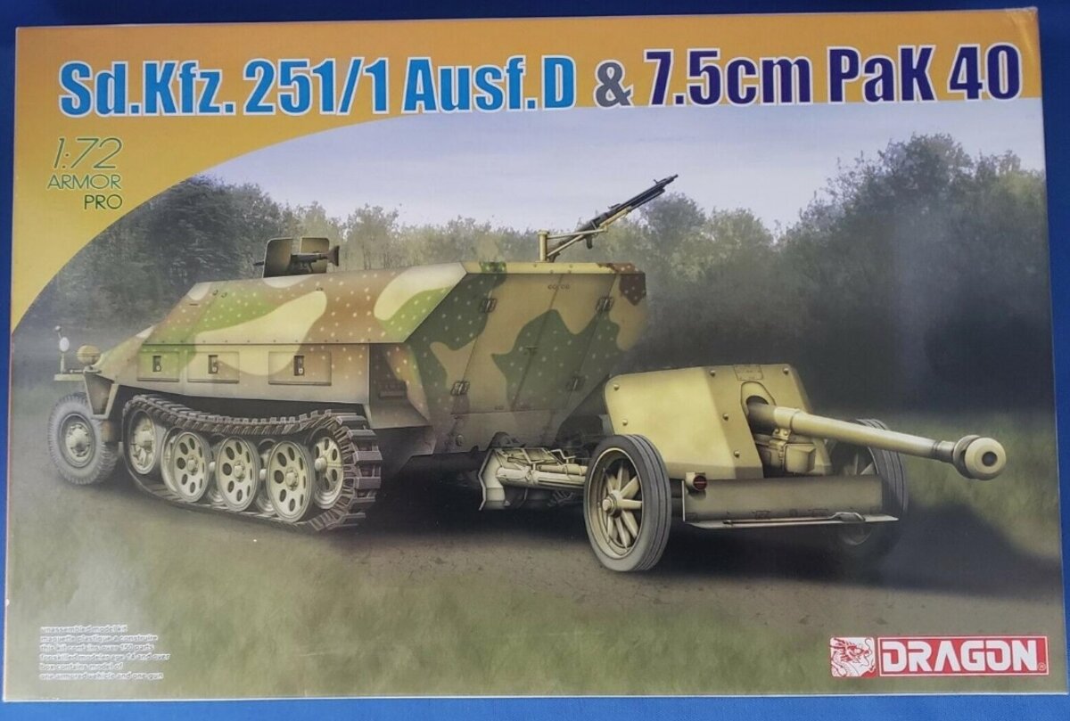Dragon 7369 Armored Carrier With Artillery