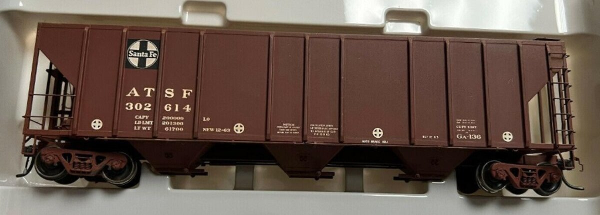 ExactRail EP-80165-14 HO Santa Fe P-S 4427 Cu Ft Grain Hopper ATSF #302614