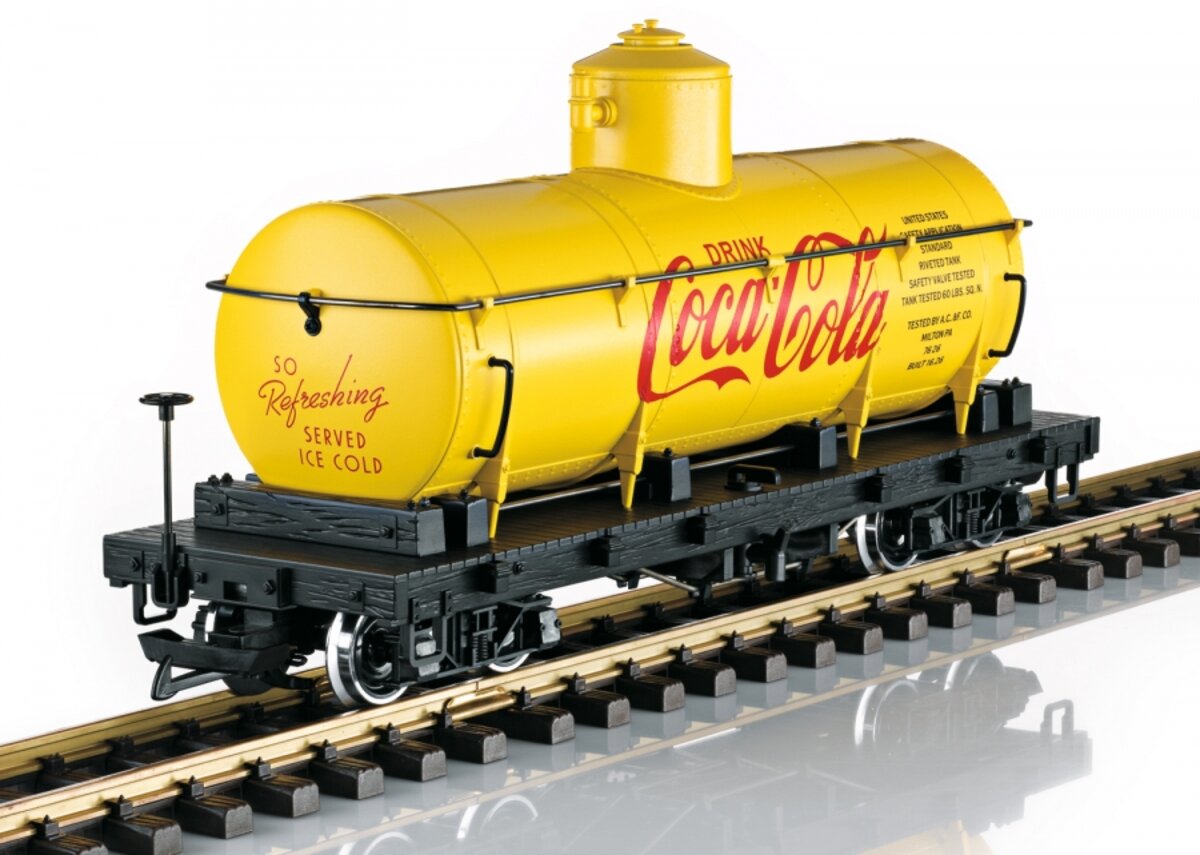 LGB 40810 G Scale Coca-Cola Tank Car wtih Metal Wheels