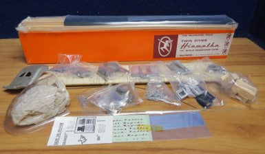 Walthers 933-4889 O Scale 2-Rail Milwaukee Rd. Skytop Lounge Passenger Kit