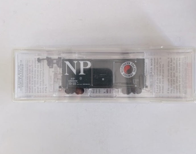 Micro-Trains 10100010 N NP 40'' Single Door Hi-Cube Boxcar #659995