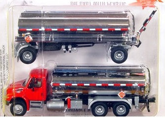 Boley 412916 1:87 International 4300 3-Axle Double Tanker