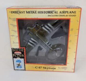 Model Power 5558 1:100 Douglas C-47 Skytrain The Argonia USAF 94 Sqn. W/Stand