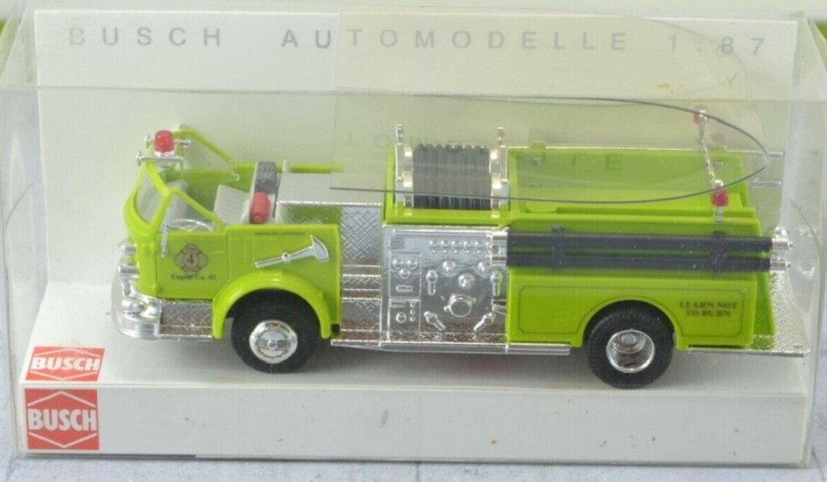 Busch 46010 HO US Feuerwehr Green La France Pumper Fire Dept Engine Truck