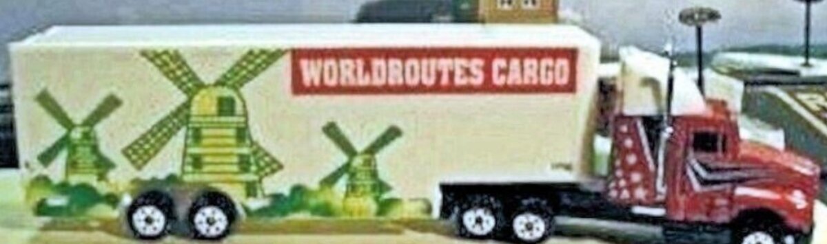 IHC 1727 HO Tractor & Trailer Worldroutes Cargo