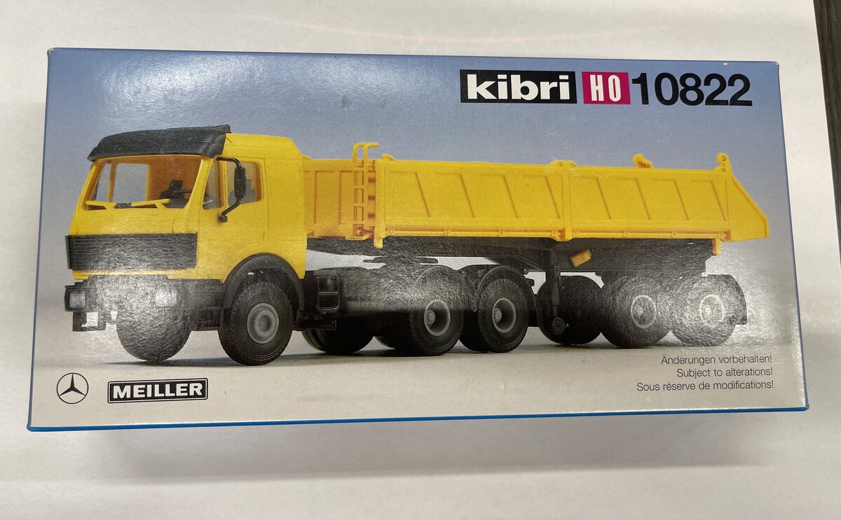 Kibri 10822 1:87 Mercedes-Benz Tractor w/Dump Trailer Kit