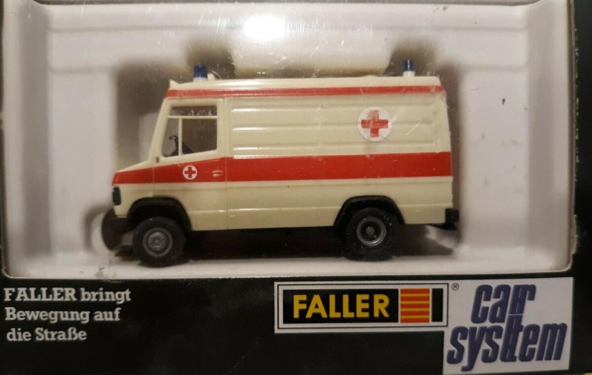 Faller 1621 HO Car Systtem Motorized Ambulance