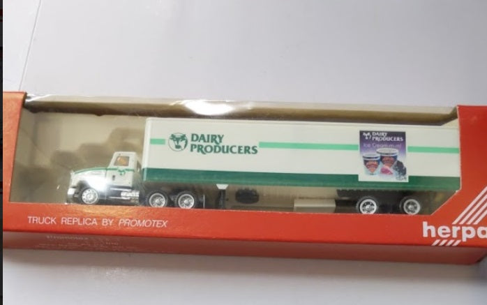 Herpa 6134 HO Dairy Producers Mack Tractor W/Trailer