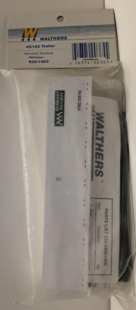 Walthers 933-1402 1:87 White Vermont Railway 45/102 Trailer Kit