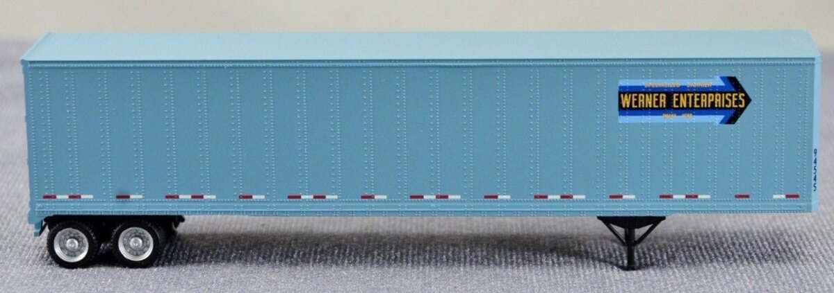 Walthers 933-1925 1:87 Werner 48’ Stoughton Semi Trailer Kit