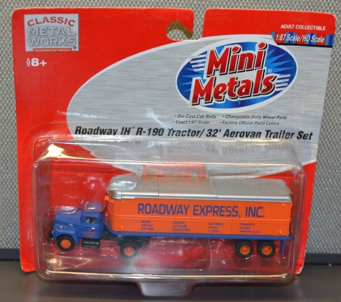 Classic Metal Works 31102 HO Mini Metals Roadway IH R-190 Tractor/Trailer Set