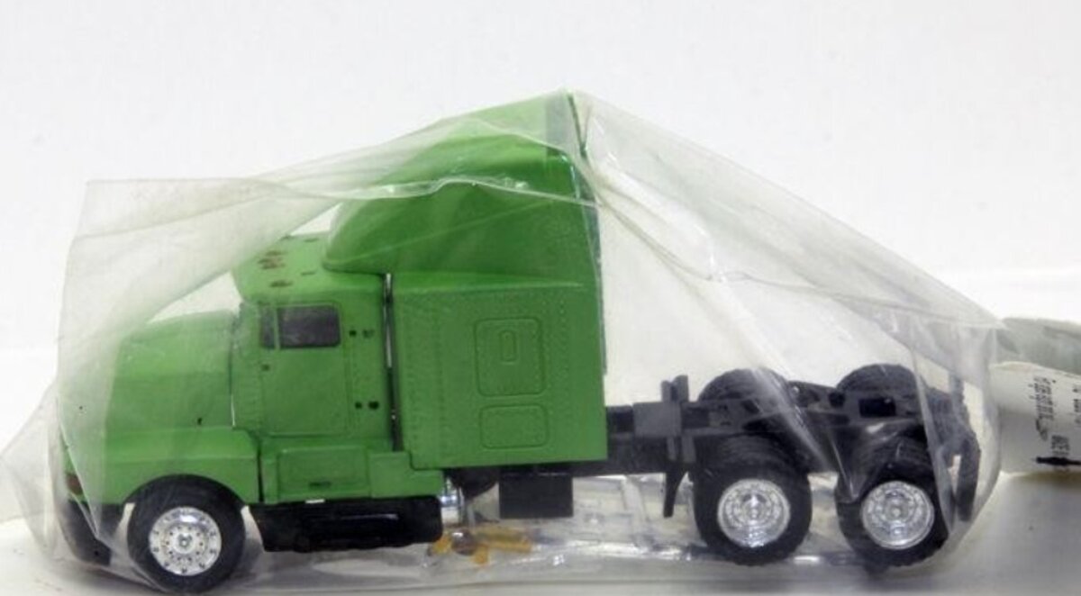 Promotex 35290 1:87 Green Kenworth T-600 Aero Sleeper Painted