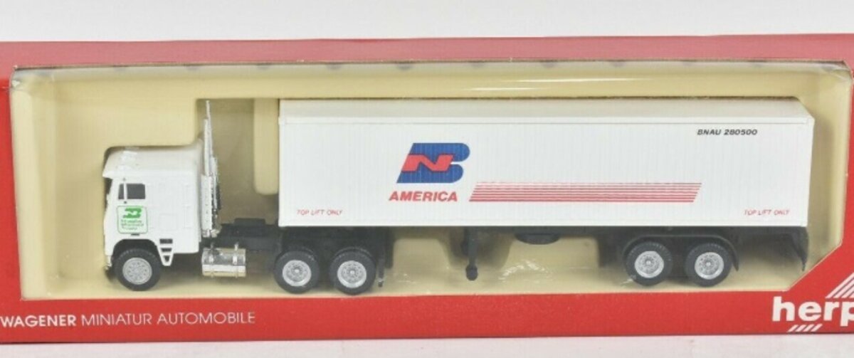 Herpa 6015 1:87 Freighliner BN America COE & 40’ Container