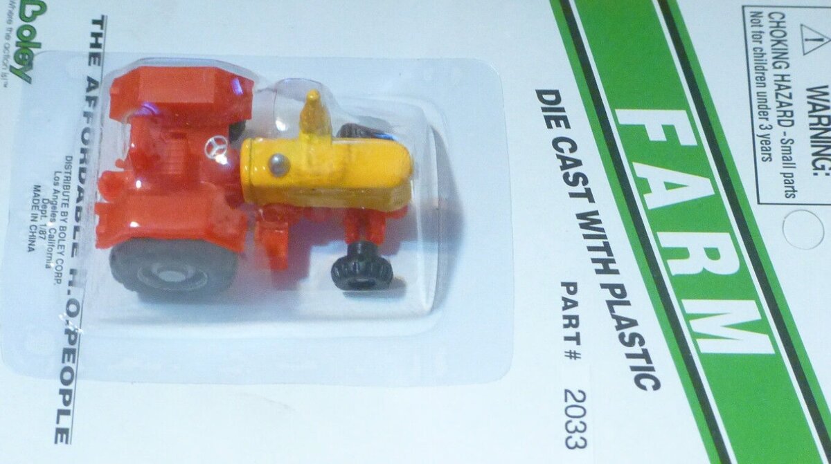 Boley 203318 HO Red/Yellow Farm American Tractor