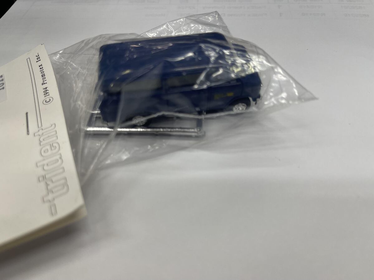 Herpa 1011 1:87 Blue GMC Vehicle Van