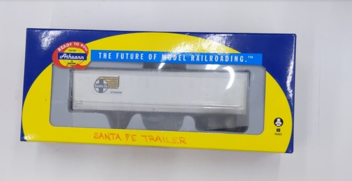 Athearn 73326 HO Santa Fe 40' Smooth Side Z-Van Trailer #202998 - RTR