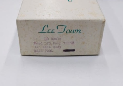 Lee Town 432-7021 HO Scale Ford LTS Dump Truck Kit (12' Heil Body)
