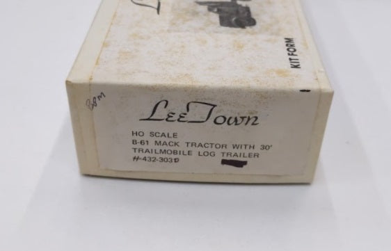 Lee Town 432-3030 HO Scale B-61 Mack Tractor w/30' Trailmobile Log Trailer Kit