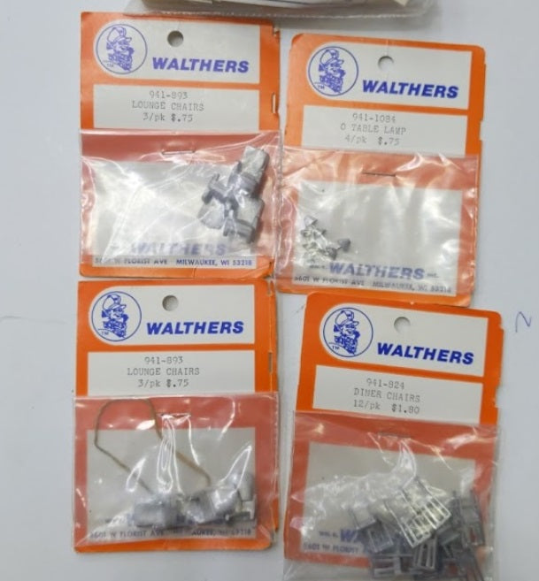 Walthers L-4 Lot of 4 O Scale Indoor Accessories Chairs, Lamps