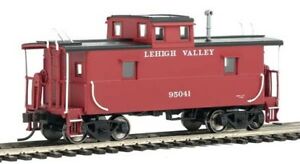 Atlas 20004581 HO Lehigh Valley Trainman® C & O Style Cupola Caboose #95041