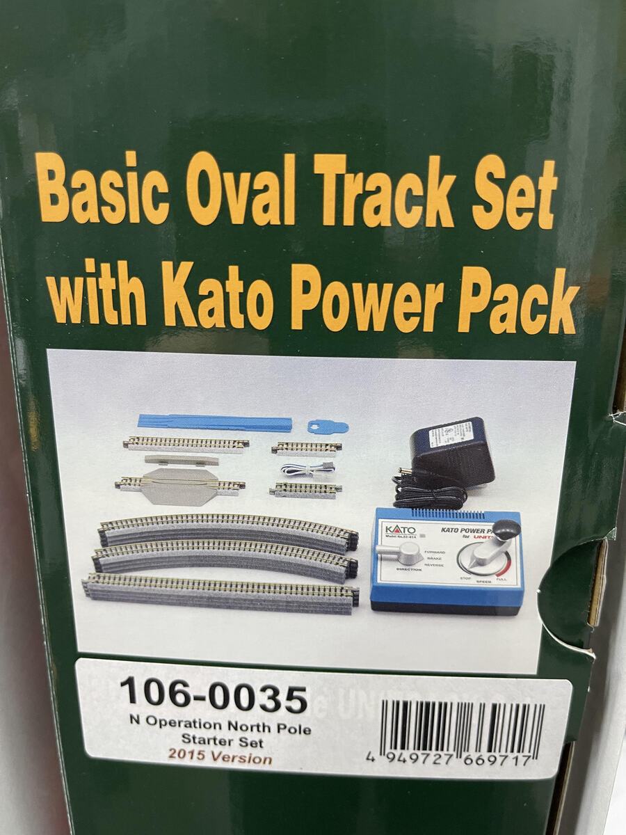 Kato 106-0035 2015 Operation North Pole Christmas N Gauge Train Starter Set