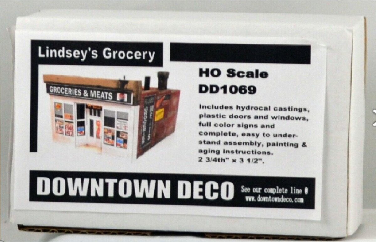 Downtown Deco DD-1069 HO Lindsey's Grocery Kit