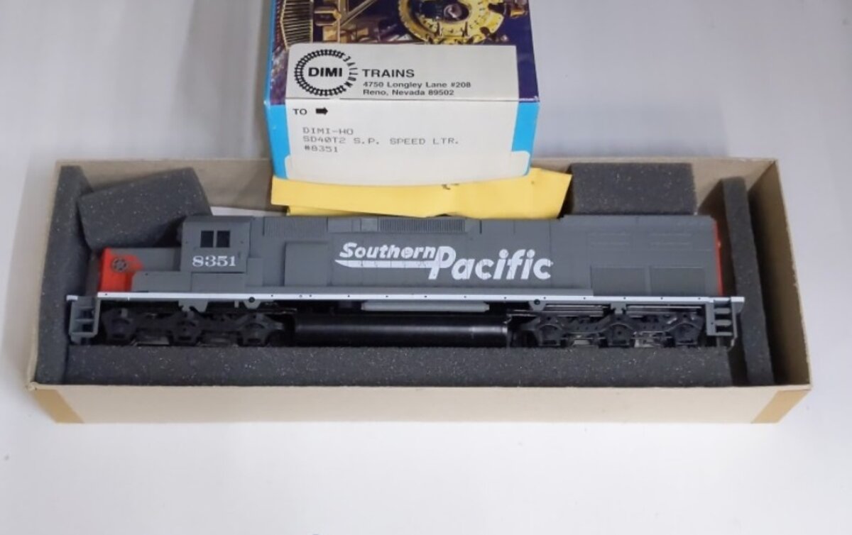 Athearn 86798 HO SP RTR SD40T-2 Diesel Locomotive with DCC & Sound #8351