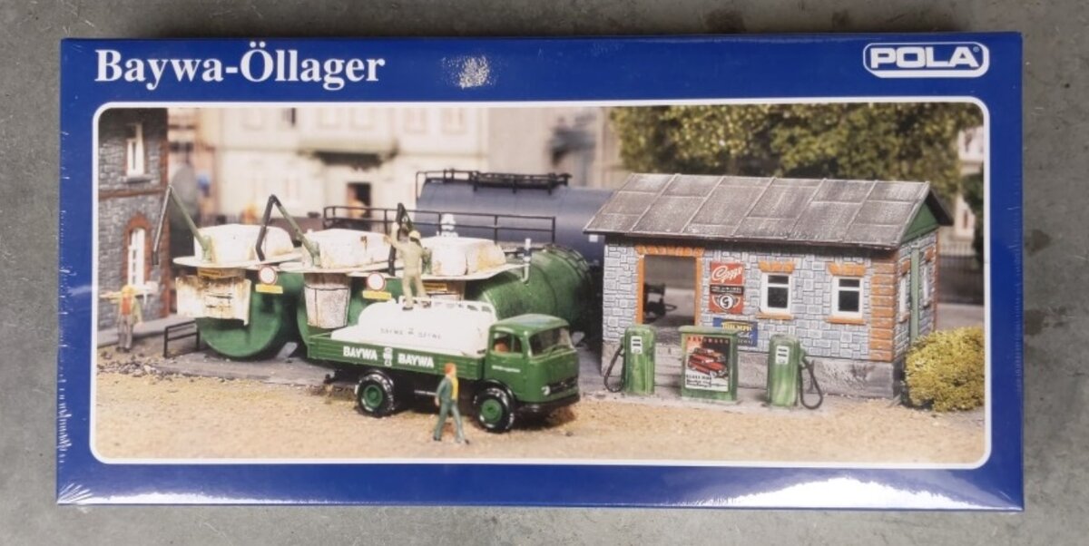 Pola 848 HO Baywa Fuel Depot Building Kit