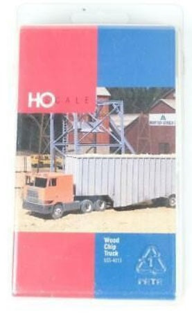 Walthers 933-4013 HO Scale Wood Chip Truck Kit