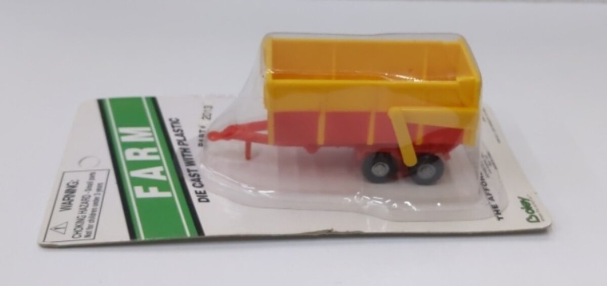 Boley 2013 HO Yellow & Red Farm Trailer