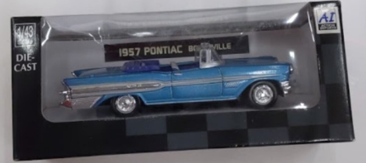 New Ray 48624A 1:43 1957 Blue Pontiac Bonneville Car