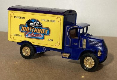 Matchbox YY052/B-M 1995 Collectibles Collector's Guild 1920 Mack AC Box Truck