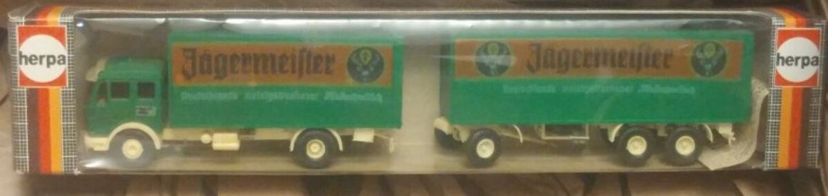 Herpa 8072567 HO Jagermeister Tractor Trailer