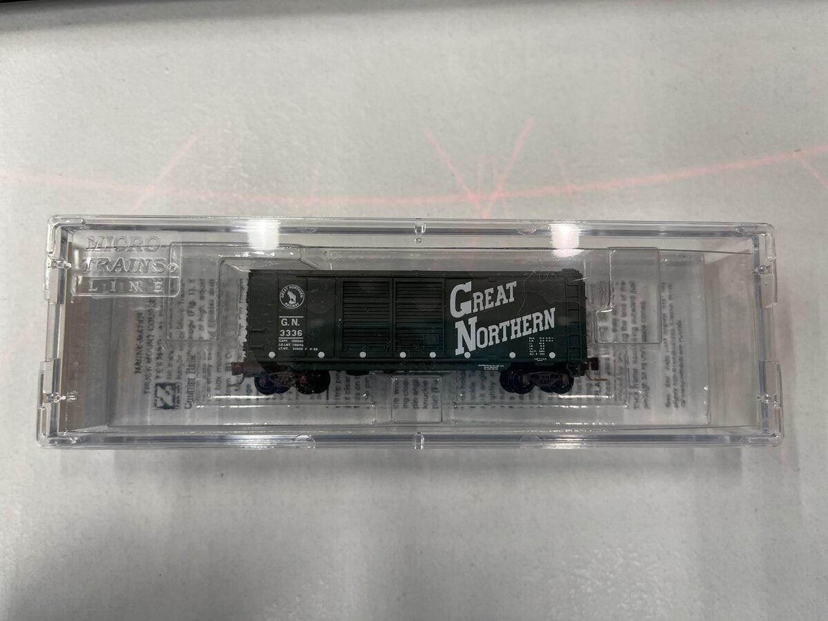 MicroTrains 50100260 Great Northern Circus Series No. 6 Boxcar #3336