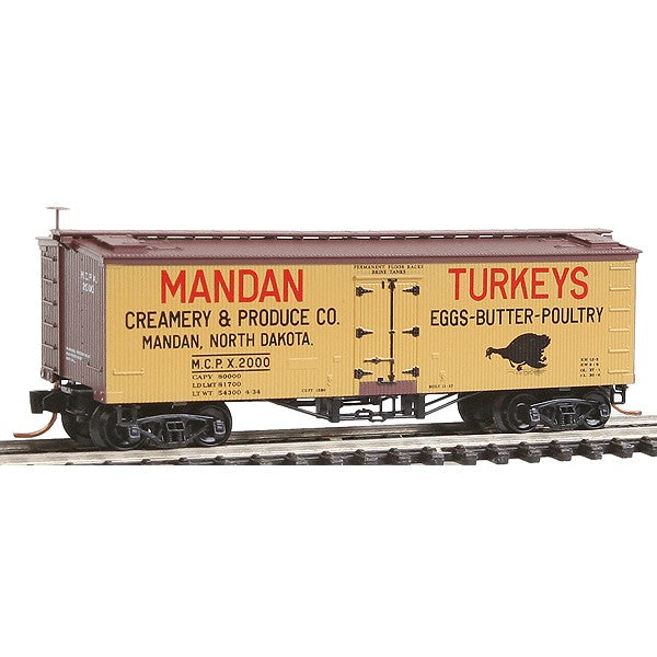 Micro-Trains 05800090 N Mandan Creamery & Produce 36' Wood Sheathed Reefer #2000
