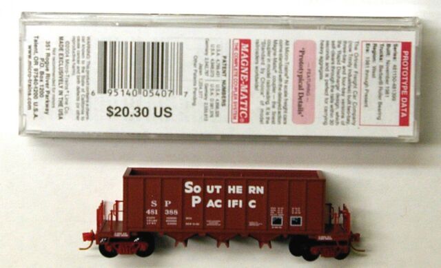 Micro-Trains 12500010 N SP 3-Bay Ortner Rapid Discharge Hopper #481388