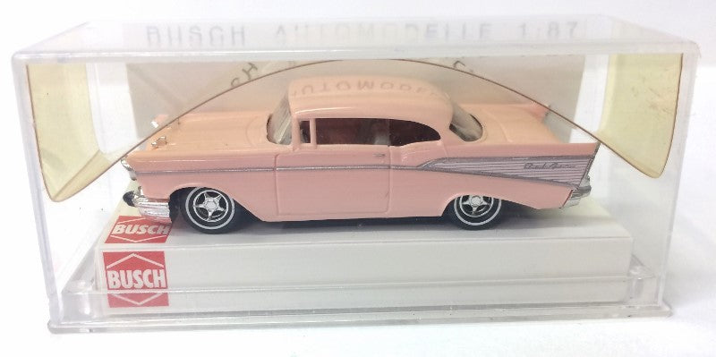 Busch 45003 HO Pink 57' Chevy Bel Air