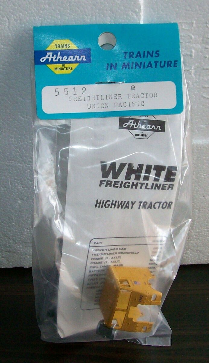 Athearn 5512 HO Union Pacific Freightliner Tractor Kit