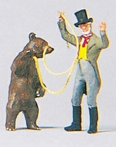 Preiser 45048 G Circus Bear Trainer with Bear Figures (Set of 2)