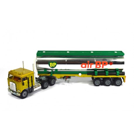 Siku 3418 BP Kenworth Tanker Truck with Detachable Trailer