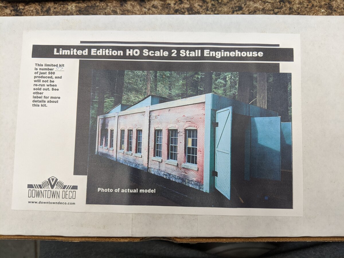 Downtown Deco DD1017 HO Limited Edition 2 Stall Engine House Building Kit