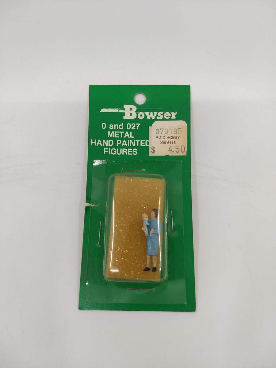 Bowser 013771 O Lady and Baby Metal Hand Painted Figures