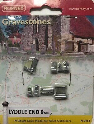 Hornby 8064 N-Scale Gravestones