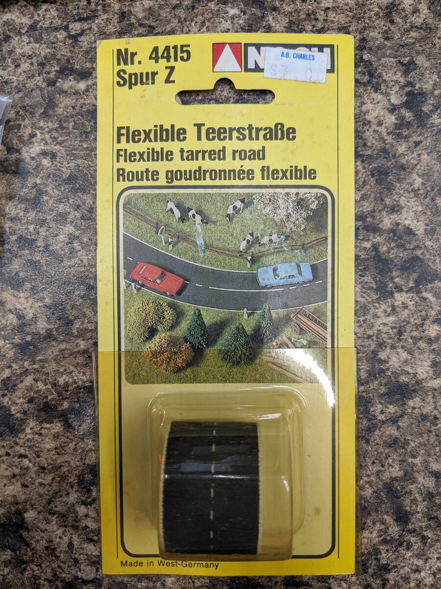 Noch 4415 Z Scale Flexible Tarred Road (25 mm Roll)