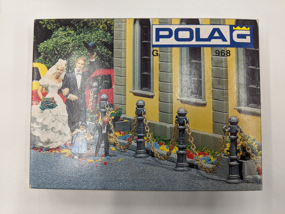 Pola 968 G Scale Pillars With Chains (12)