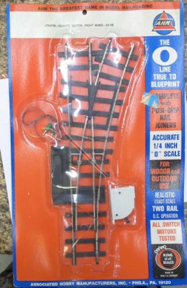 AHM 7907 O Right Hand Remote Switch Turnout
