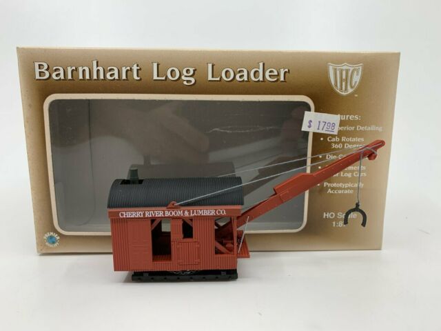 IHC 36000 HO Barnhart Log Loader