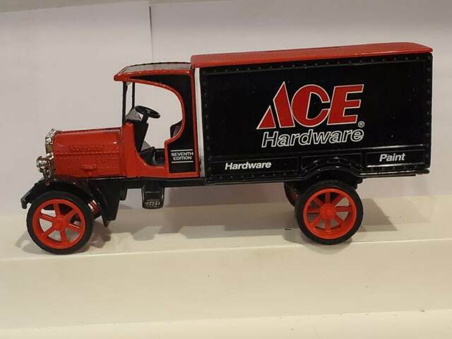 Ertl F397 1:34 Die Cast 1925 Ace Hardware Kenworth Delivery Truck Bank